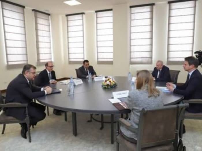 Ermənistan XİN rəhbəri ilə Minsk qrupu ölkələrinin səfirləri bir arada - Qarabağ müzakirə edildi - FOTO - foto 1