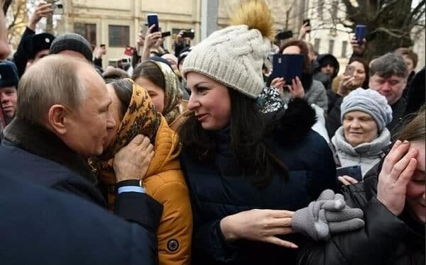 Putinə evlənmək təklifi edildi - FOTO - foto 1