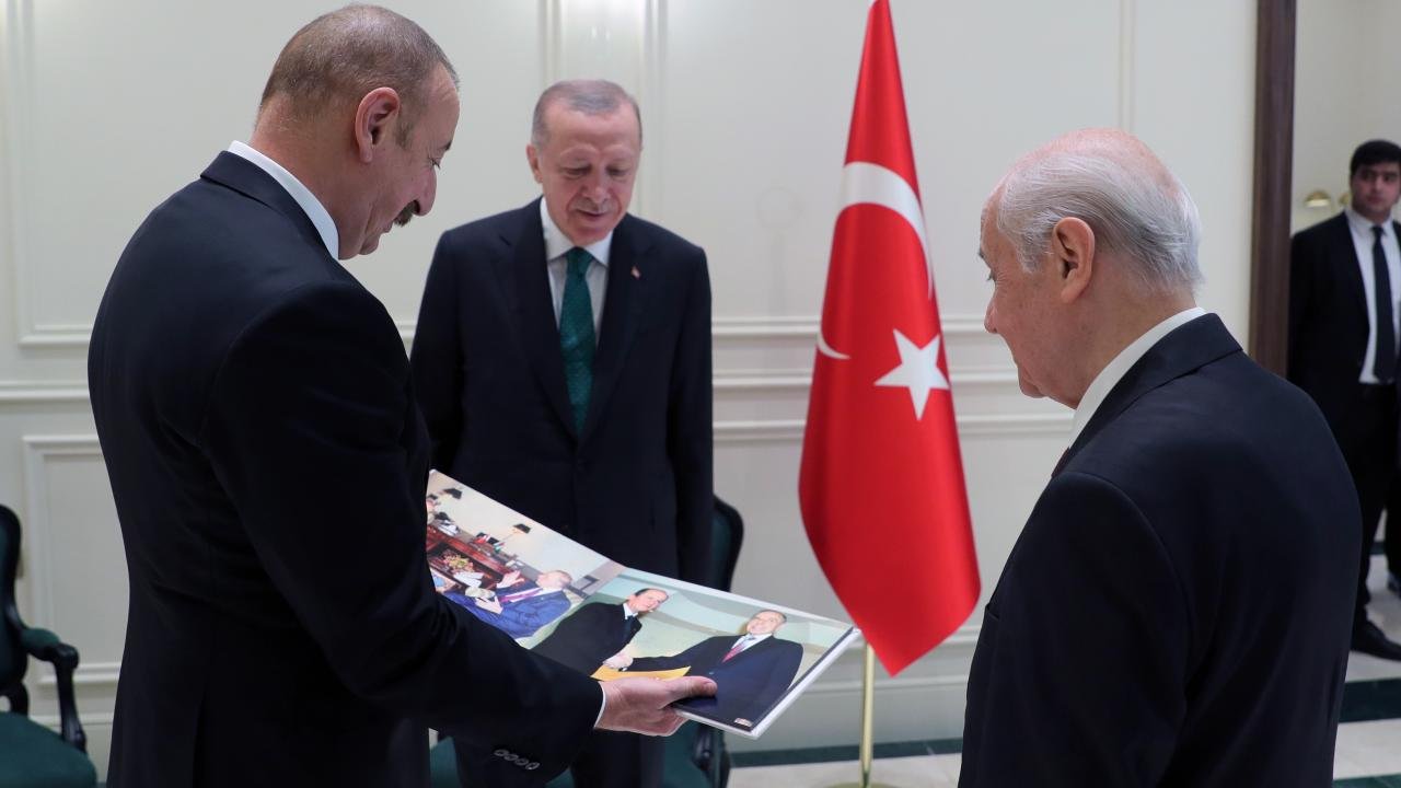 İlham Əliyevlə Ərdoğanın görüşündən səmimi - FOTOLAR - foto 1