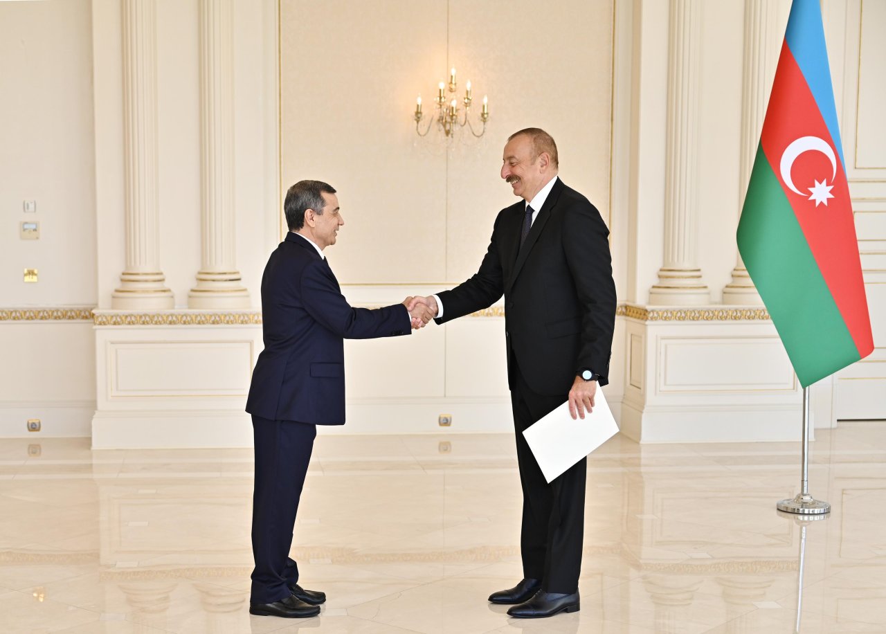 İlham Əliyev bu ölkə səfirlərinin etimadnamələrini qəbul etdi – FOTO/VİDEO - foto 4