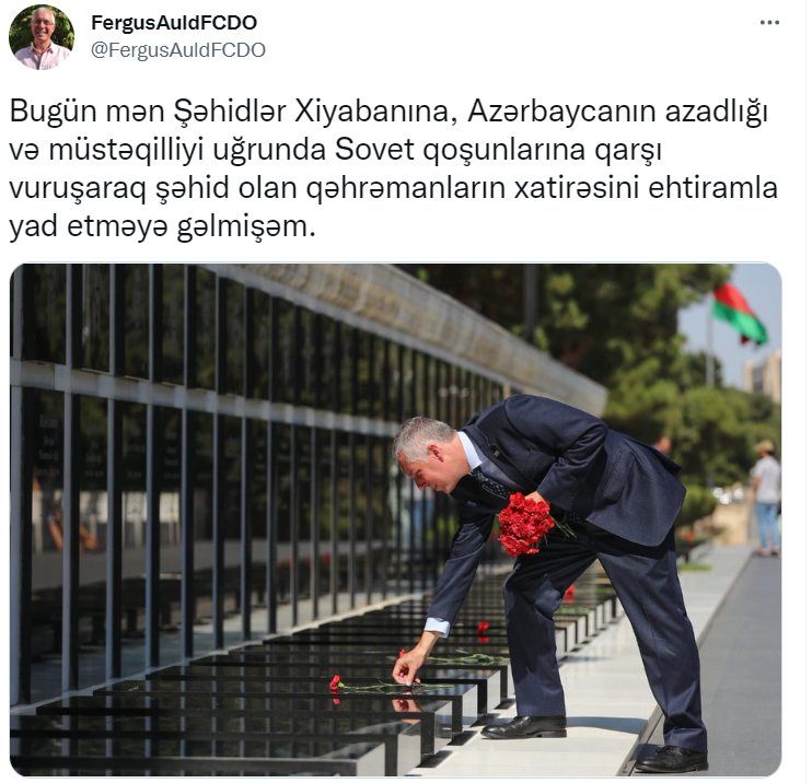 Britaniyanın yeni səfiri Şəhidlər Xiyabanını ziyarət etdi - foto 1