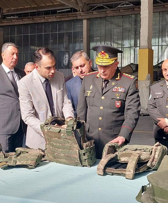 Baş Qərargah rəisi Gürcüstanda Milli Təlim və Tədris Mərkəzində olub - FOTO - foto 2
