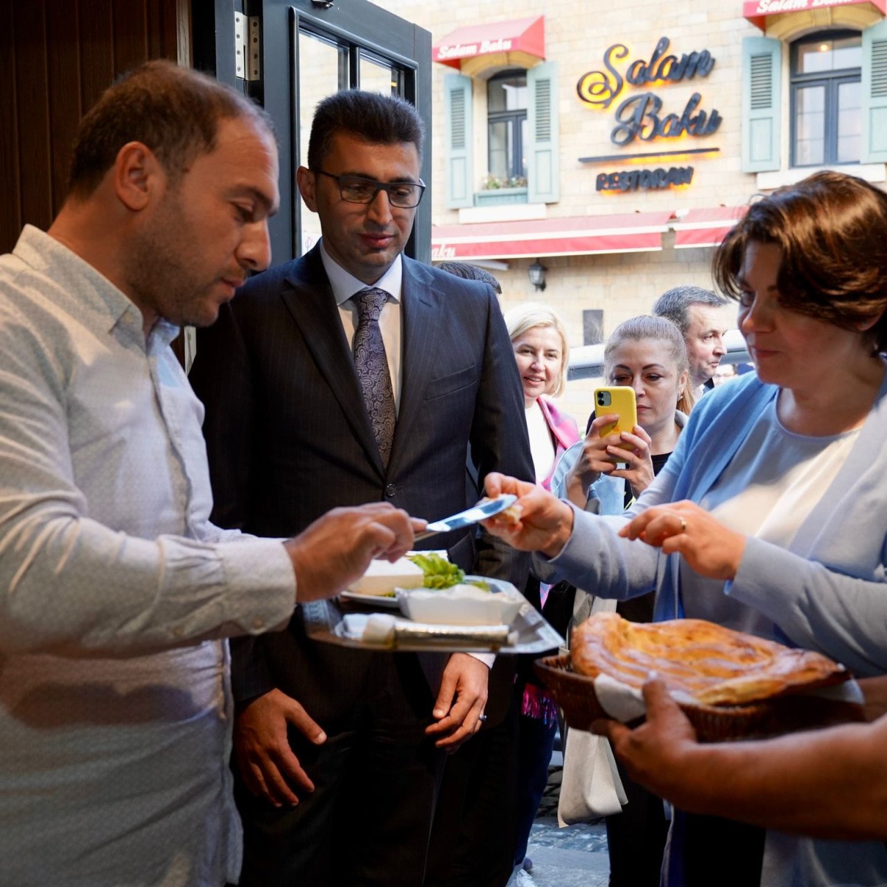 Moldovalı Baş nazir İçərişəhəri gəzdi - FOTO          - foto 6