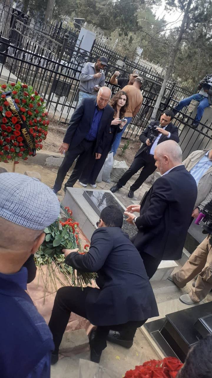 Ruhəngiz Qasımova torpağa tapşırıldı – FOTO - foto 3