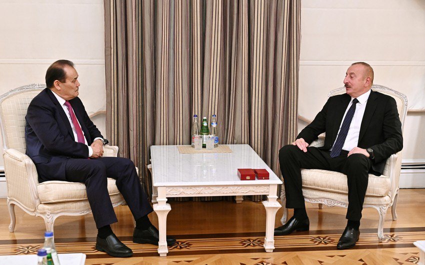 Prezident TDT Baş katibinə mükafatını təqdim edib - FOTO  - foto 1
