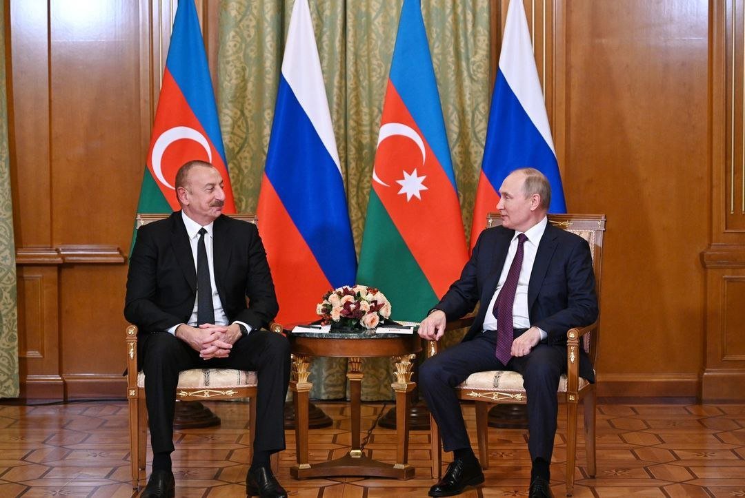 İlham Əliyev və Putin arasında ikitərəfli görüş KEÇİRİLİB - FOTO/VİDEO  - foto 3
