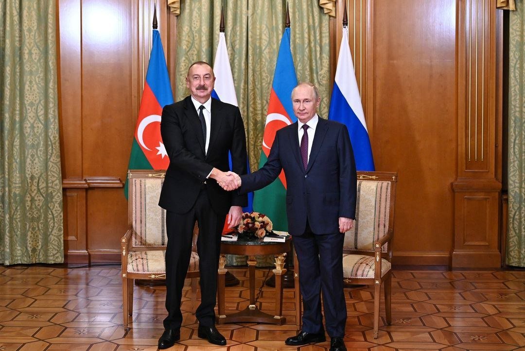 İlham Əliyev və Putin arasında ikitərəfli görüş KEÇİRİLİB - FOTO/VİDEO  - foto 4