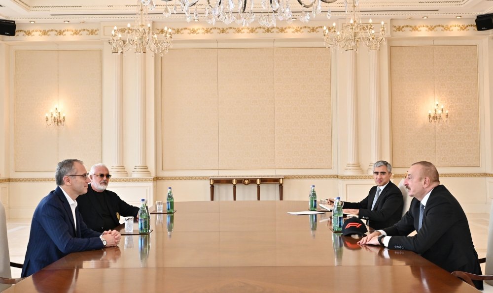 Prezident Formula 1 Qrupunun idarə heyətinin sədrini qəbul edib - FOTO - foto 1