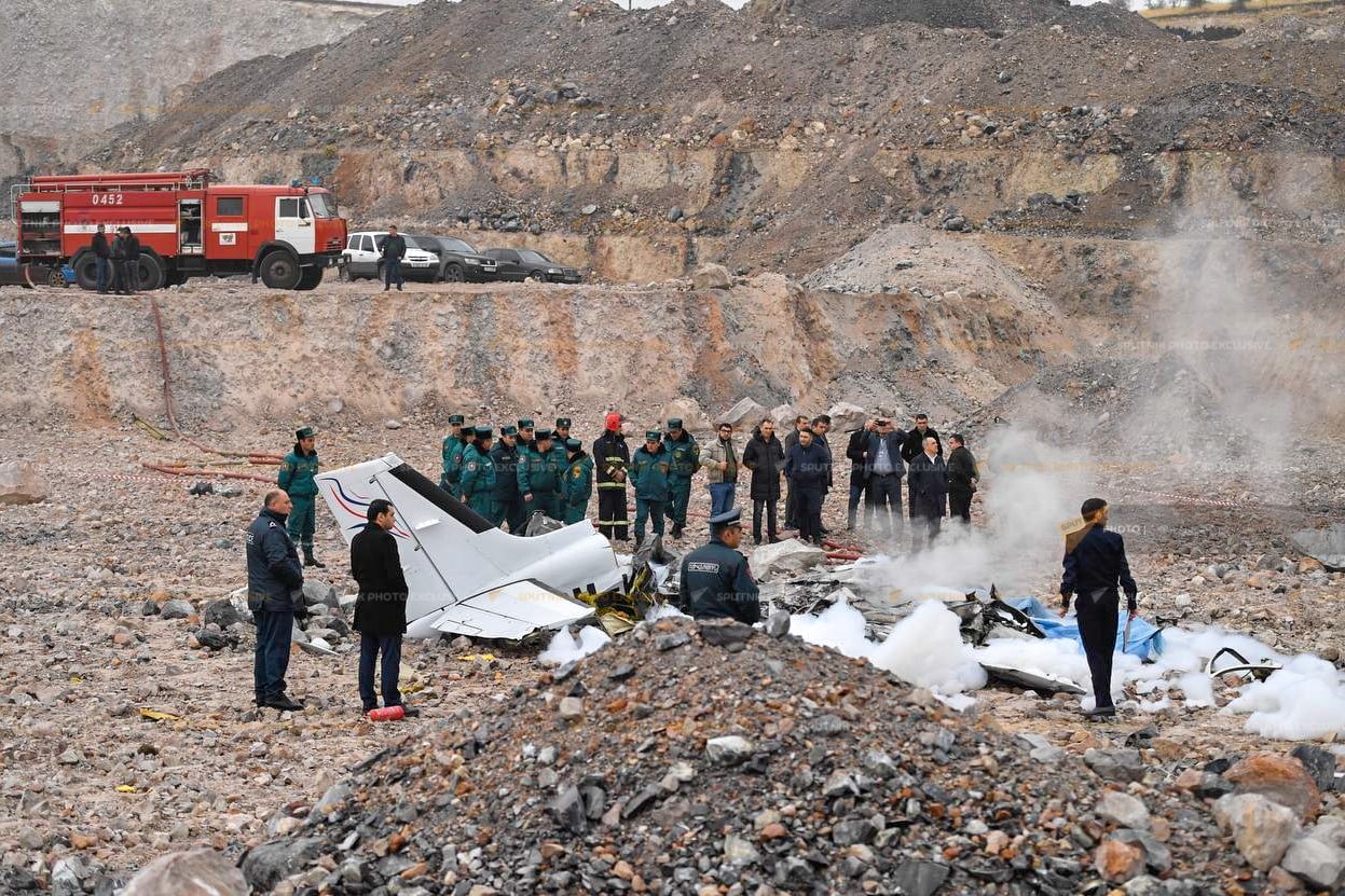 Ermənistanda qəzaya uğrayan təyyarədə ölənlər Rusiya vətəndaşlarıdır – FOTO/VİDEO - foto 3