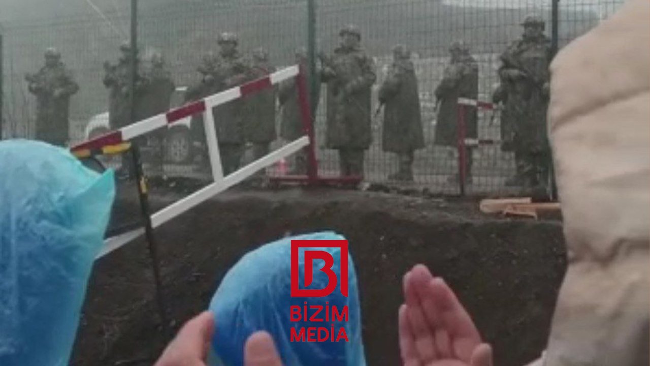 Kəskin hava şəraitinə baxmayaraq Xankəndi-Laçın yolunda aksiya davam edir - FOTO - foto 1