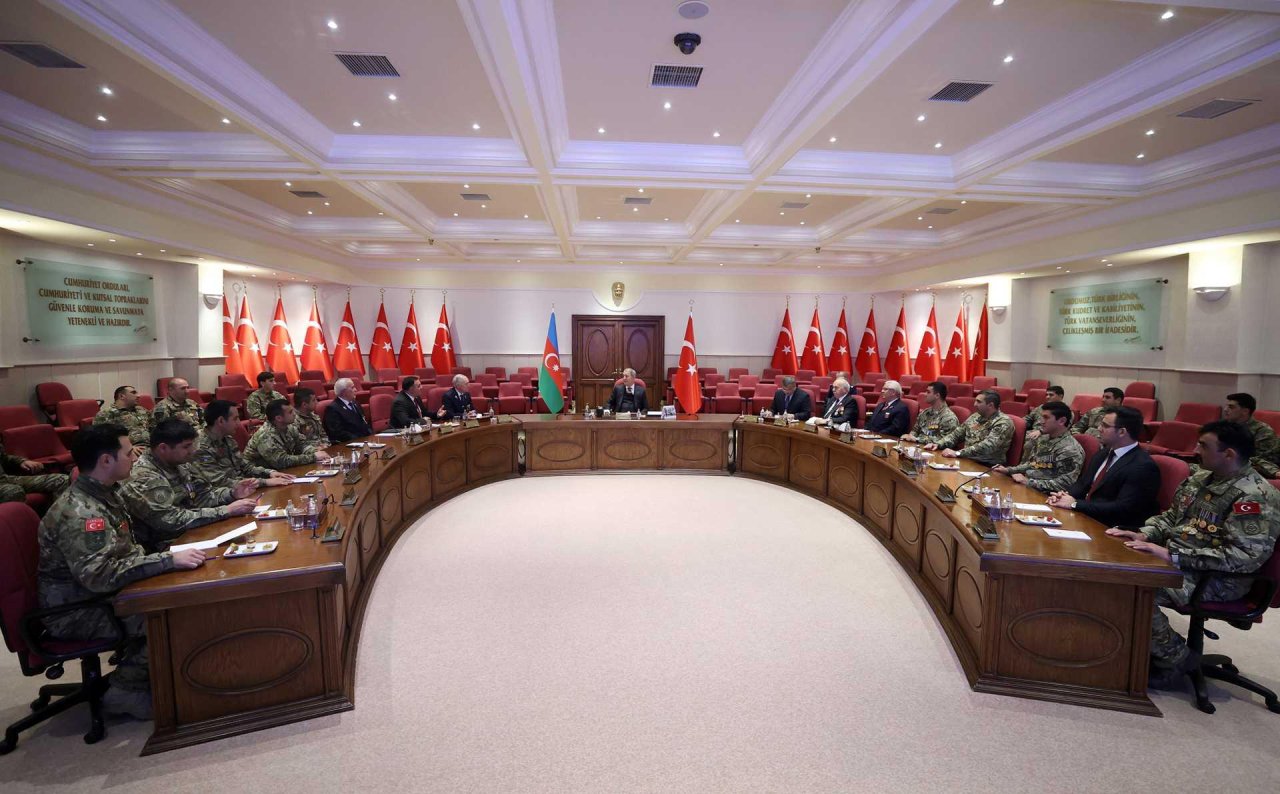 Hulusi Akar azərbaycanlı qazilərlə görüşdü – FOTO/VİDEO - foto 2