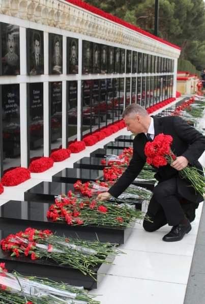 Ukrayna səfiri: "20 Yanvar Azərbaycan tarixinin ən faciəli günlərindən biridir" - foto 2