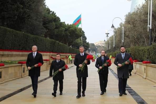 Ukrayna səfiri: "20 Yanvar Azərbaycan tarixinin ən faciəli günlərindən biridir" - foto 1