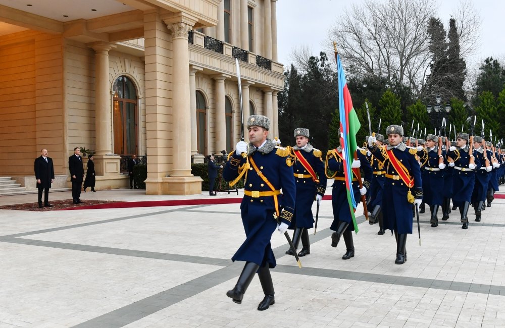 Rumıniya Prezidentinin rəsmi qarşılanma mərasimi oldu - FOTOVİDEO - foto 6