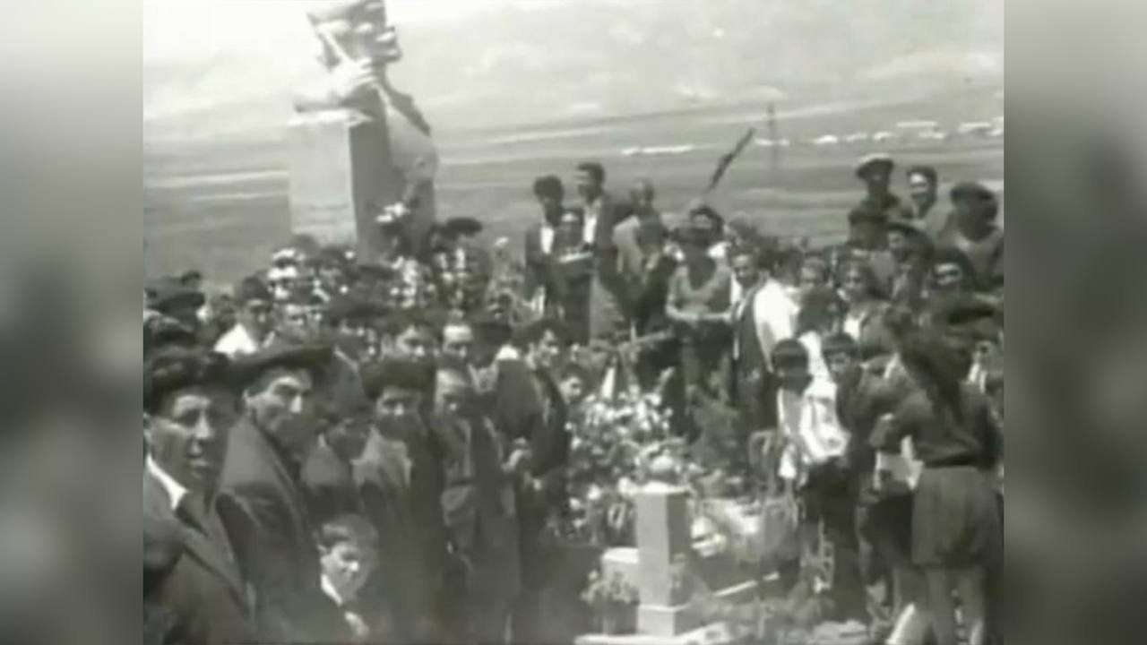 Ermənistan hökuməti Aşıq Ələsgərin abidəsini də dağıdıb - FOTO - foto 2