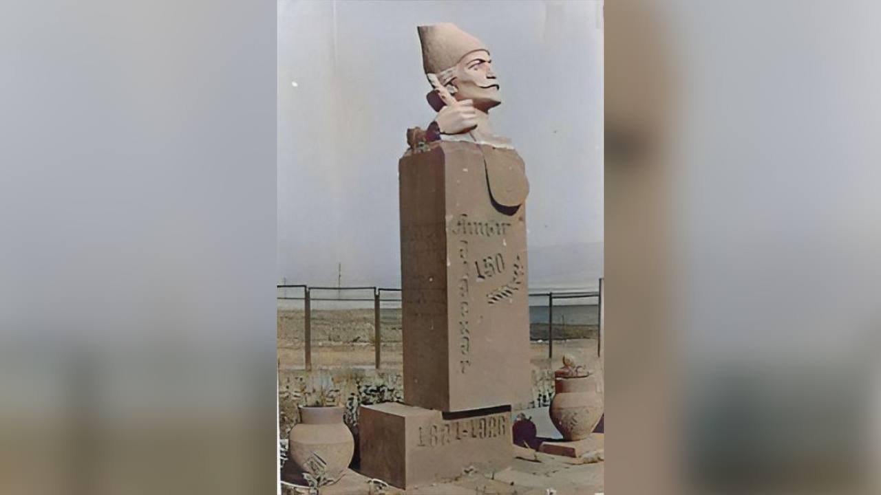 Ermənistan hökuməti Aşıq Ələsgərin abidəsini də dağıdıb - FOTO - foto 1