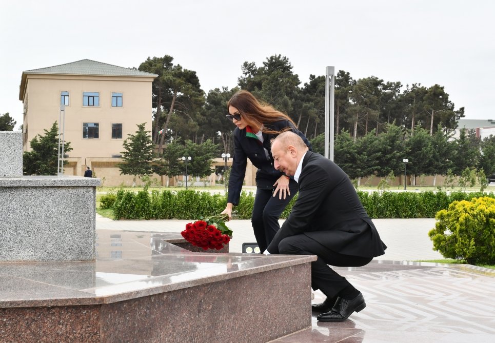 Prezident və birinci xanım Neftçala rayonuna səfər ediblər - FOTO/VİDEO - foto 4