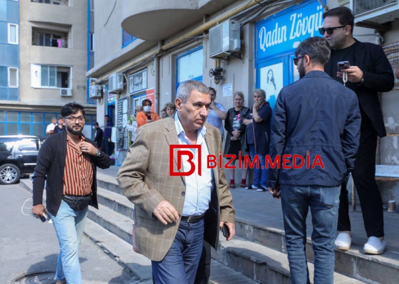 Rəhman Rəhmanov oğlu ilə vidalaşmaq üçün evinə GƏLDİ – FOTO  - foto 1