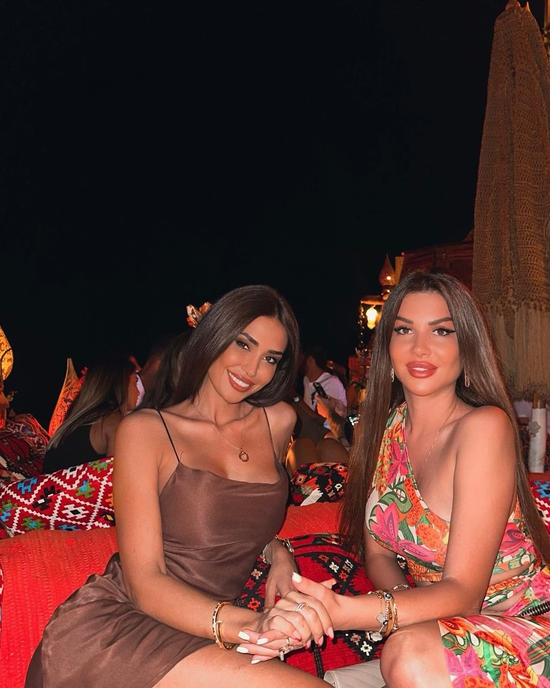 Yeni villasında ad günü keçirən Pərvin Misirə tətilə getdi - FOTO/VİDEO  - foto 1