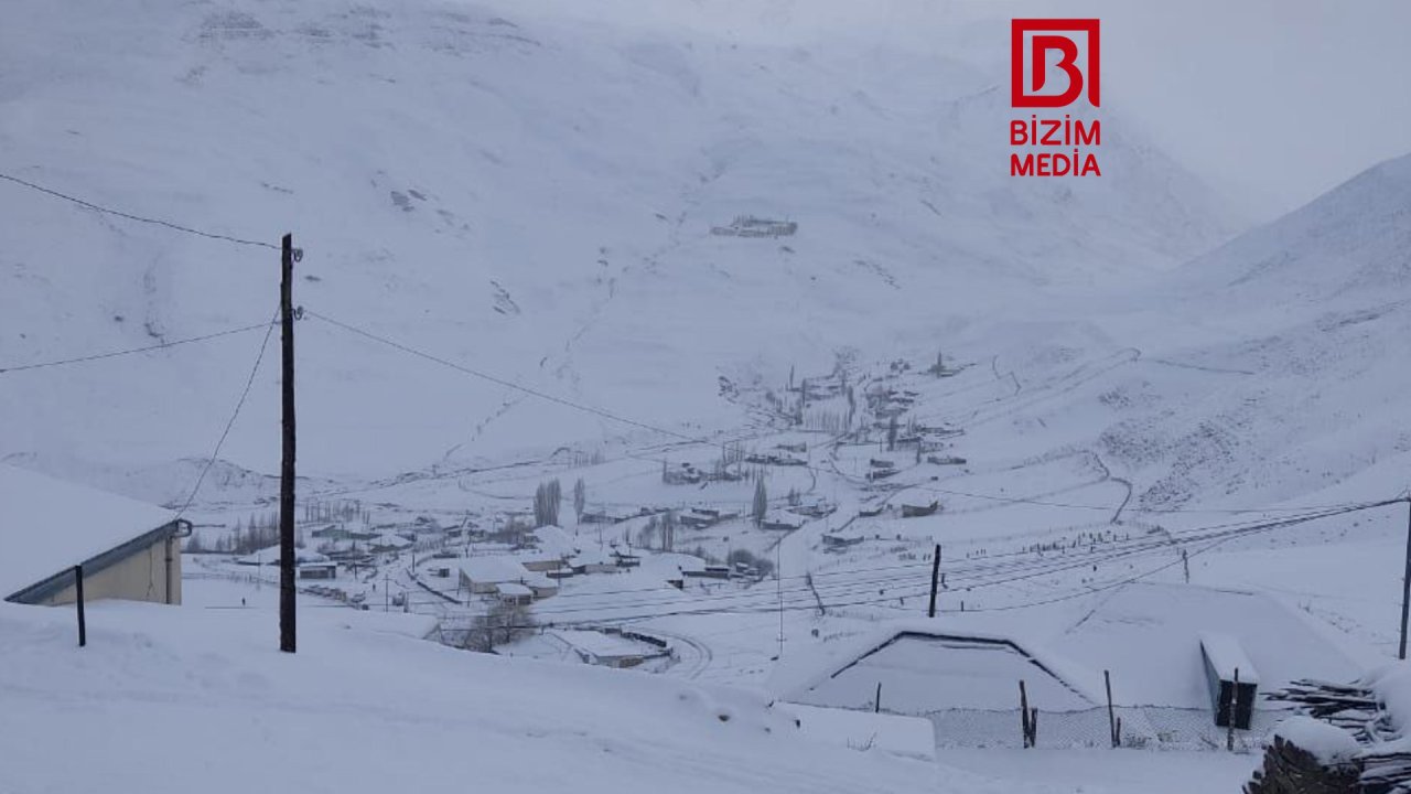 Quba-Xınalıq yolu qardan belə təmizlənir – FOTO/VİDEO - foto 4