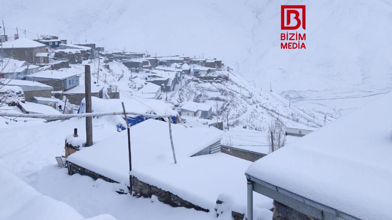Quba-Xınalıq yolu qardan belə təmizlənir – FOTO/VİDEO - foto 5