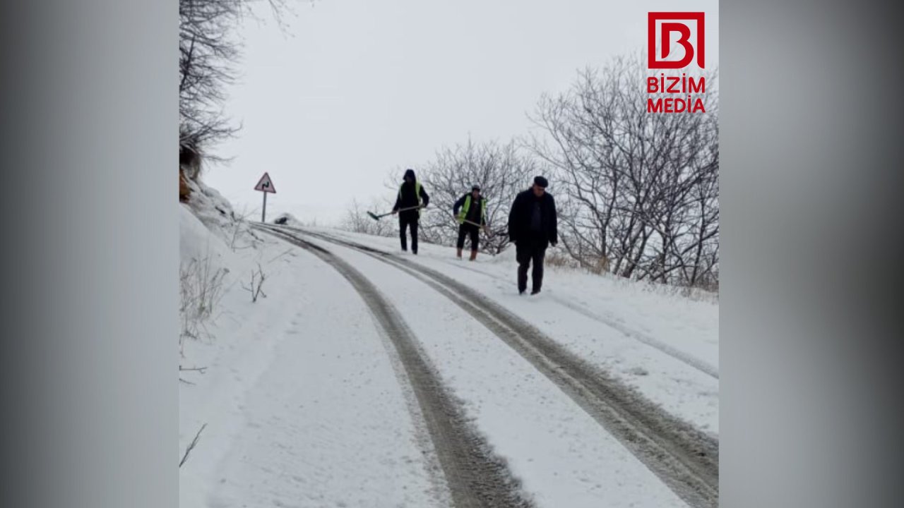 Quba-Xınalıq yolu qardan belə təmizlənir – FOTO/VİDEO - foto 6