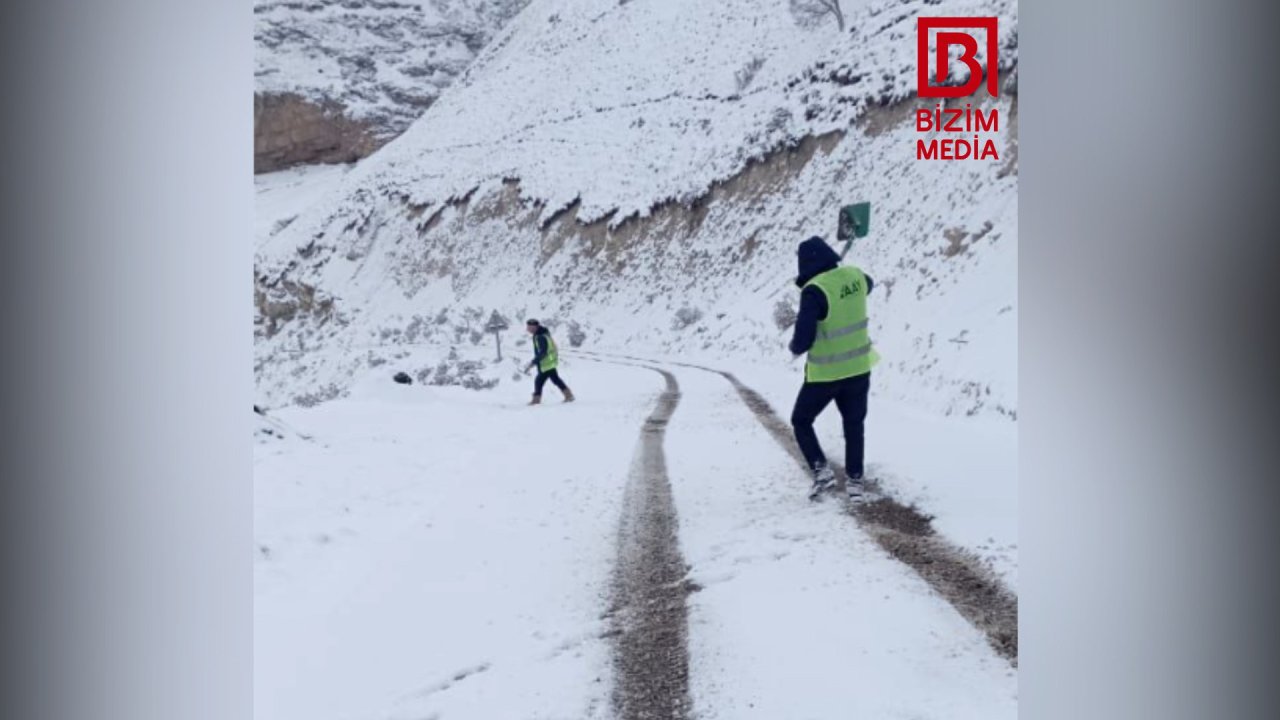 Quba-Xınalıq yolu qardan belə təmizlənir – FOTO/VİDEO - foto 9