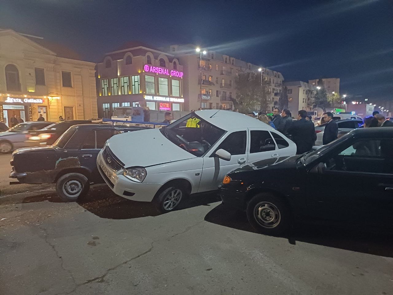 Gəncədə YOL QƏZASI olub, xəsarət alan var - FOTO/VİDEO - foto 2