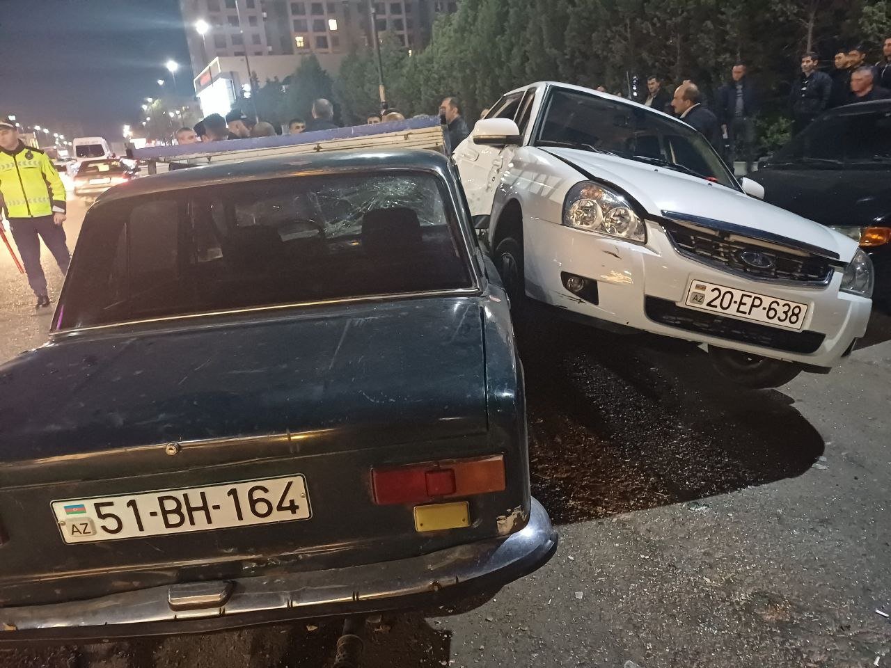 Gəncədə YOL QƏZASI olub, xəsarət alan var - FOTO/VİDEO - foto 3