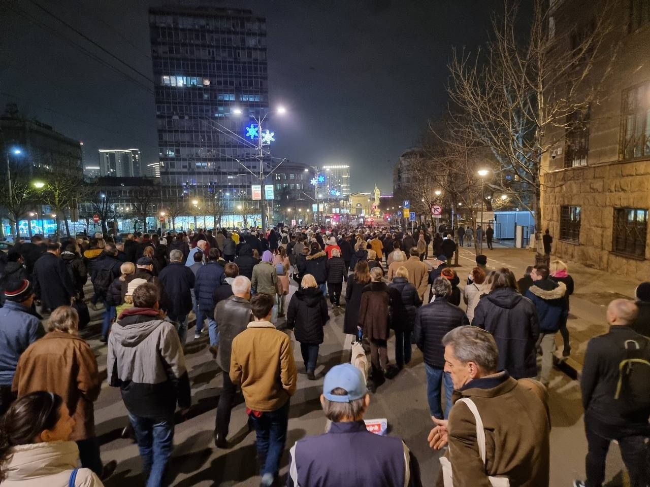 Serbiyada SON VƏZİYYƏT: Etirazlar yeni vüsət alır - FOTO/VİDEO - foto 1