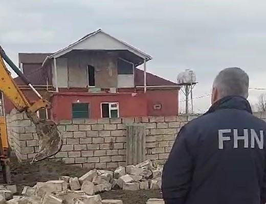 Göygöl və Şabranda qanunsuz tikililər söküldü – FOTO/VİDEO - foto 1