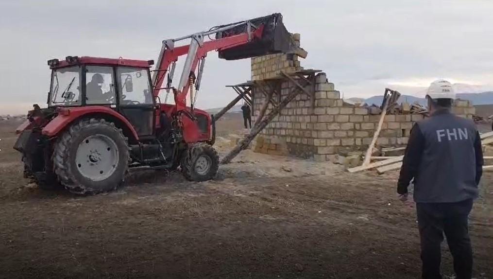 Göygöl və Şabranda qanunsuz tikililər söküldü – FOTO/VİDEO - foto 4