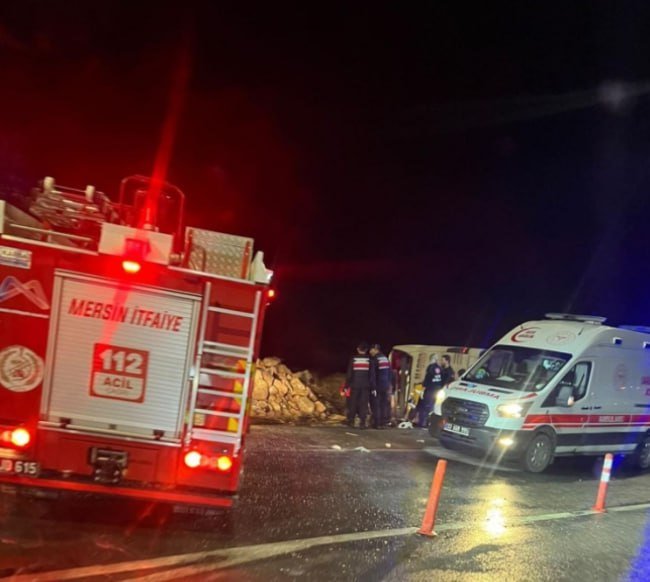 Türkiyədə avtobus qəzaya düşdü: 9 ölü, 28 yaralı var - FOTO/VİDEO - foto 1