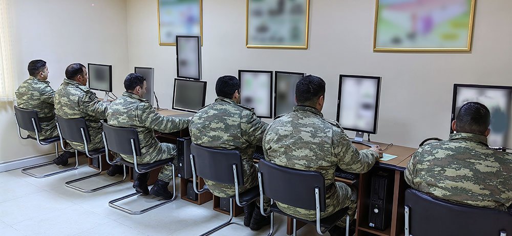Ordumuz S-300-ləri döyüşə hazır vəziyyətə gətirdi – FOTO/VİDEO - foto 2
