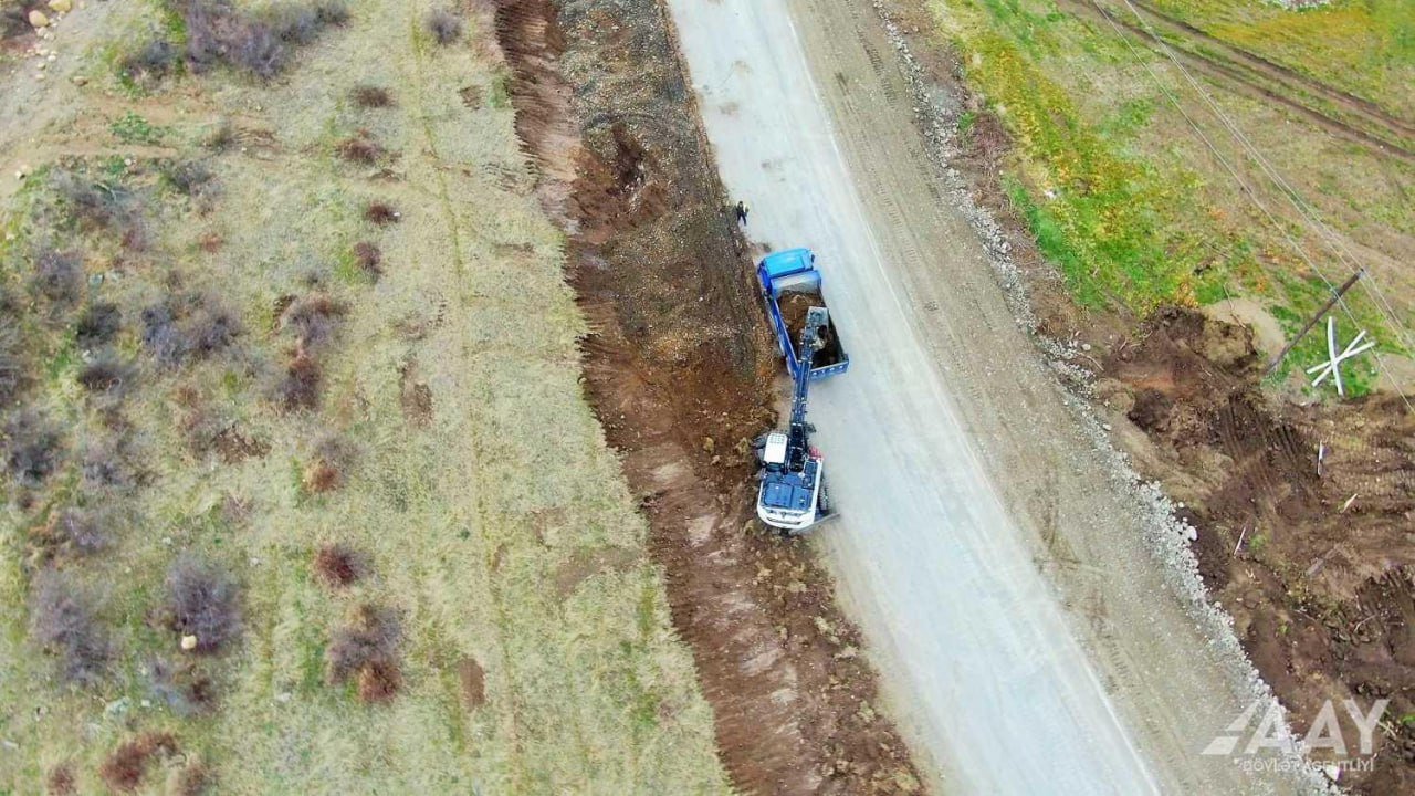 Suqovuşandan Kəlbəcərə yeni avtomobil yolu inşa edilir - FOTO/VİDEO - foto 6