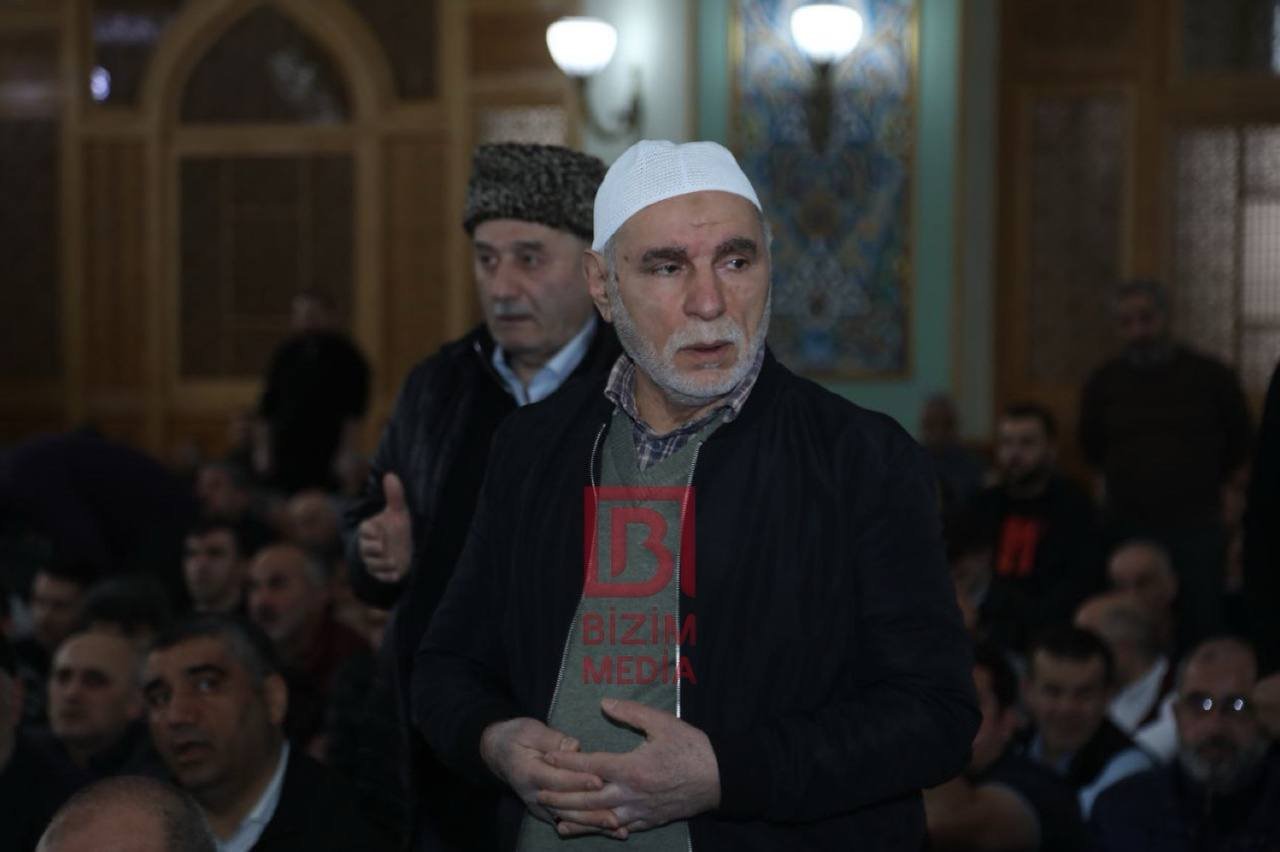 Allahşükür Paşazadə bayram namazı QILIR - FOTO/VİDEO - foto 2