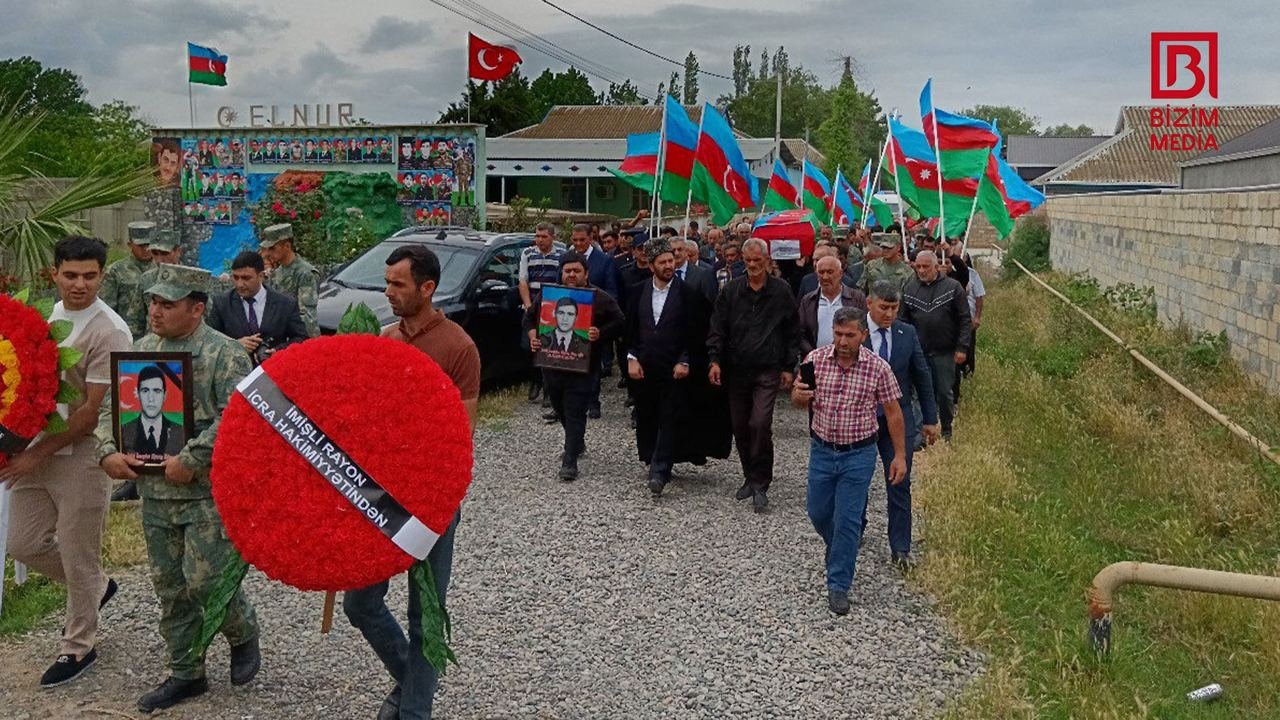 Birinci Qarabağ müharibəsinin daha bir şəhidi dəfn edildi – FOTO/VİDEO   - foto 3