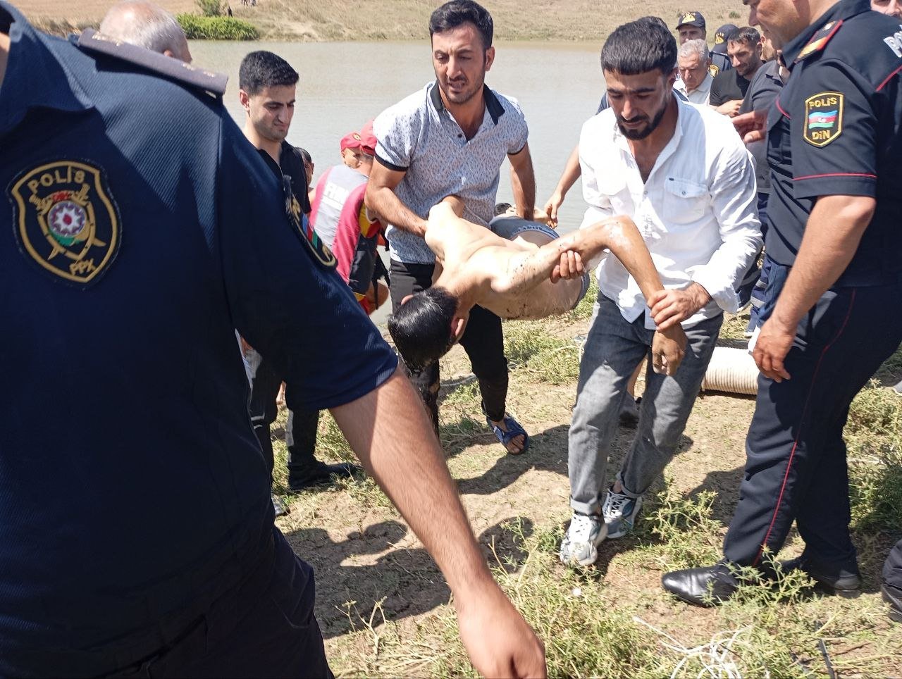 Cəlilabadda çayda boğulan gənclərin cəsədi sudan ÇIXARILDI - FOTO/VİDEO - foto 1