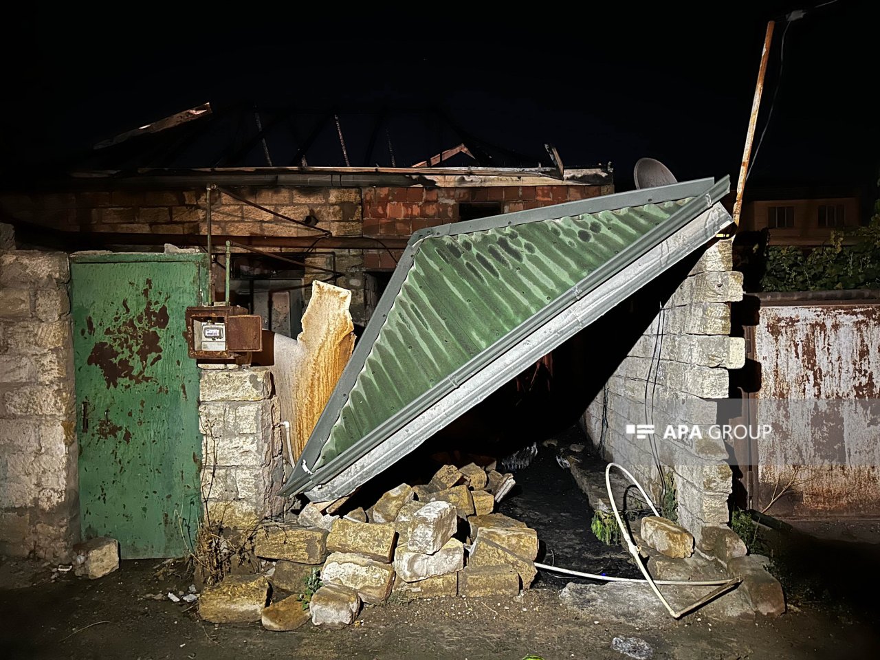 Bakıda ağcaqanad dərmanından ev yandı – FOTO/VİDEO   - foto 2