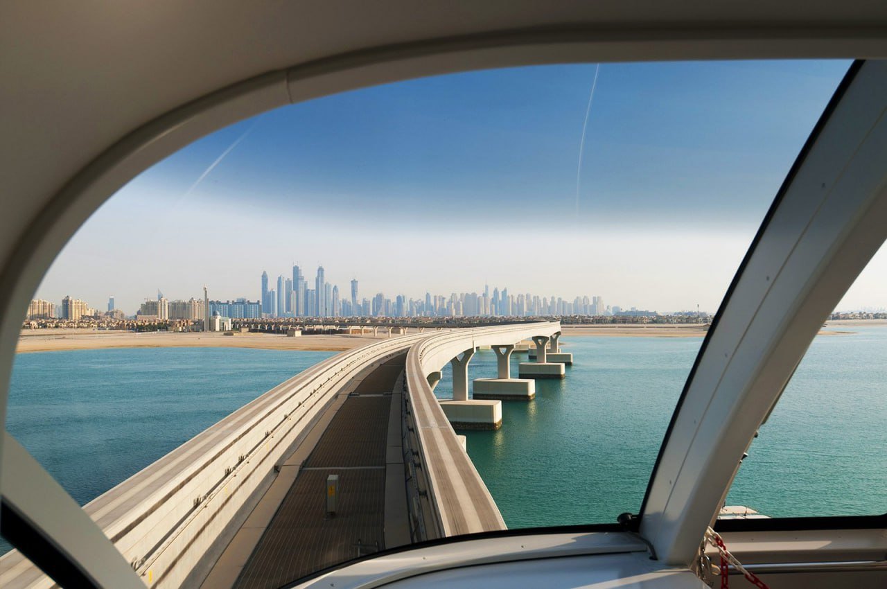 Dubay metrosunda qatarlar maşinistsiz HƏRƏKƏT EDİR - VİDEO - foto 1
