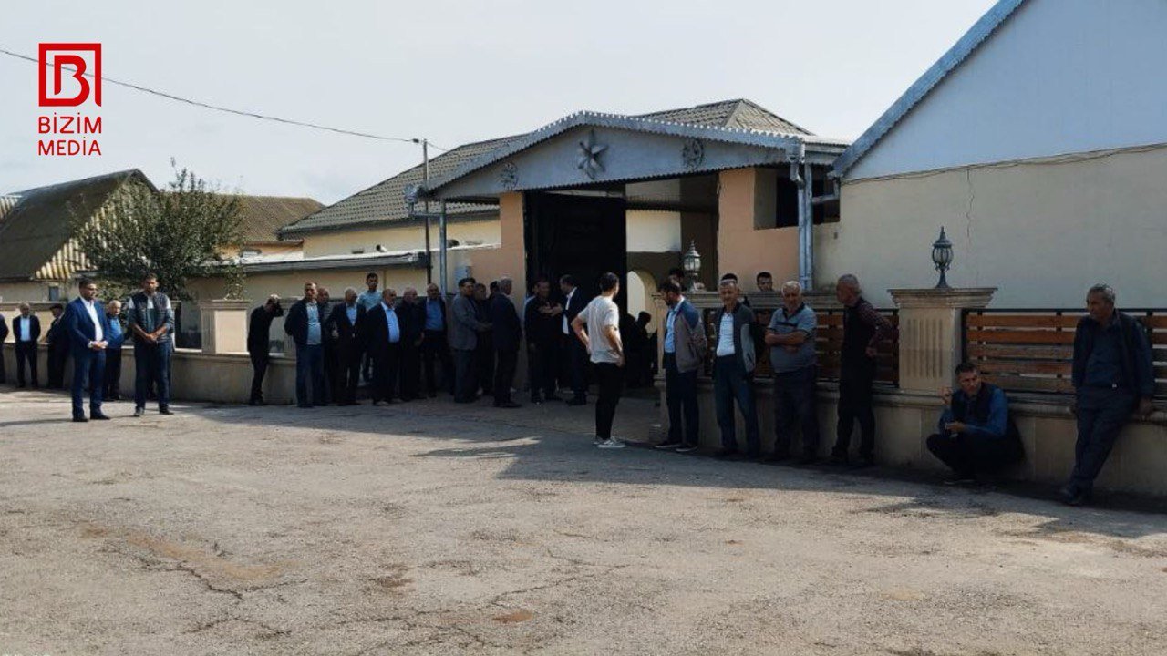 Mübariz İbrahimovun atası ilə vida mərasimi – FOTO/VİDEO - foto 4