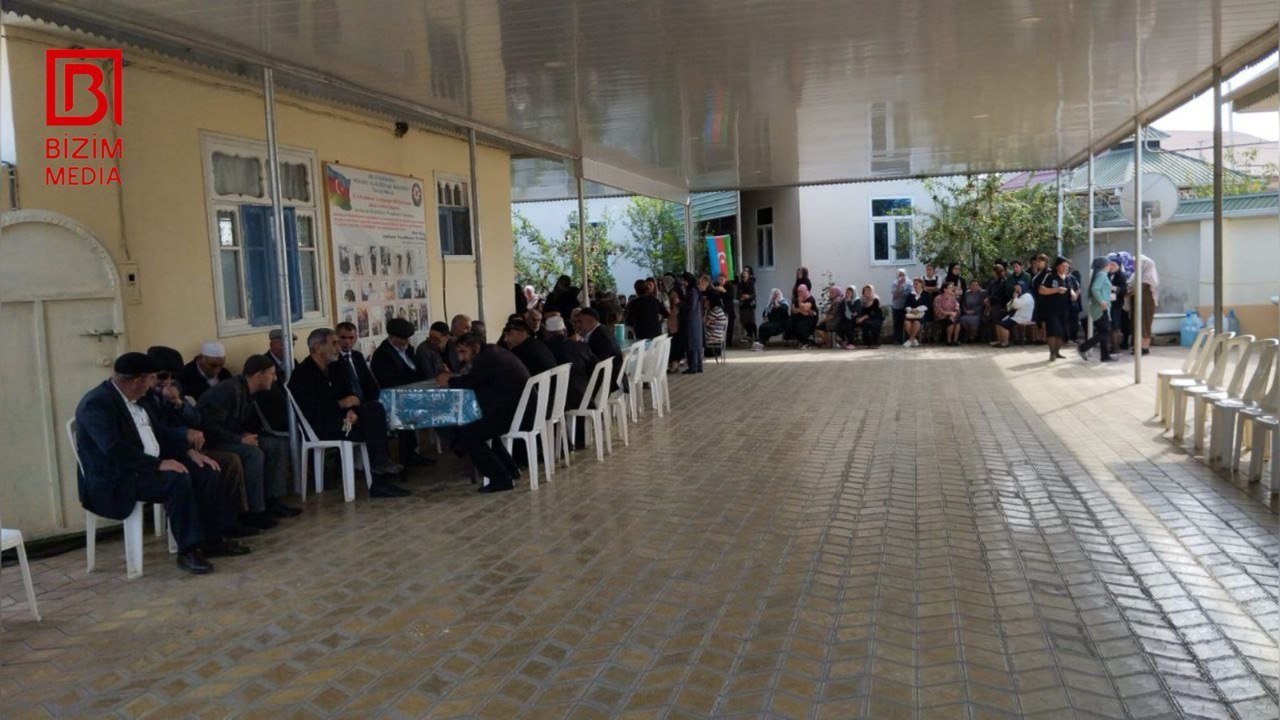 Mübariz İbrahimovun atası ilə vida mərasimi – FOTO/VİDEO - foto 1