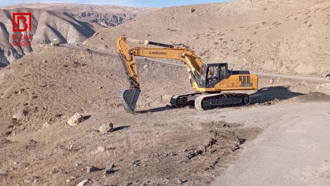 Xınalıq yolunda uçan körpünün yerinə yenisi İNŞA OLUNUR – FOTO/VİDEO - foto 1