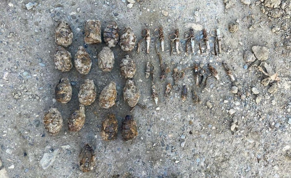 Abşeronda həyətyanı sahədən sursat tapıldı – FOTO/VİDEO - foto 1