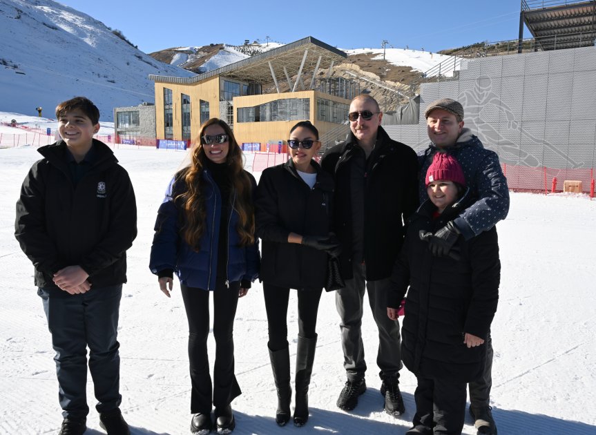 Prezident və ailəsi Şahdağ Turizm Kompleksində - FOTO/VİDEO - foto 36