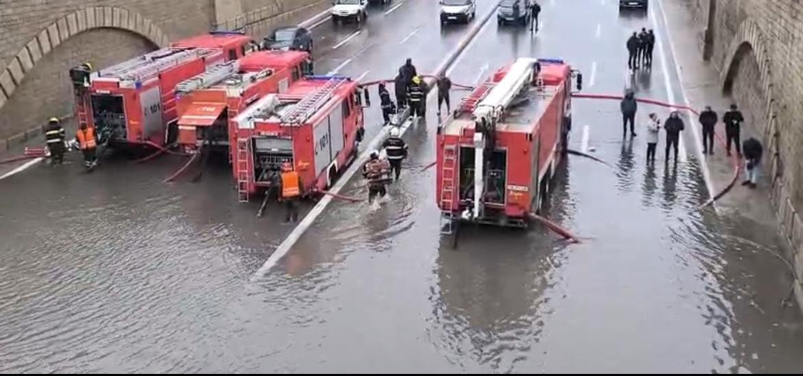 Sabunçu tuneli yağış sularından belə təmizlənir – FOTO/VİDEO - foto 1