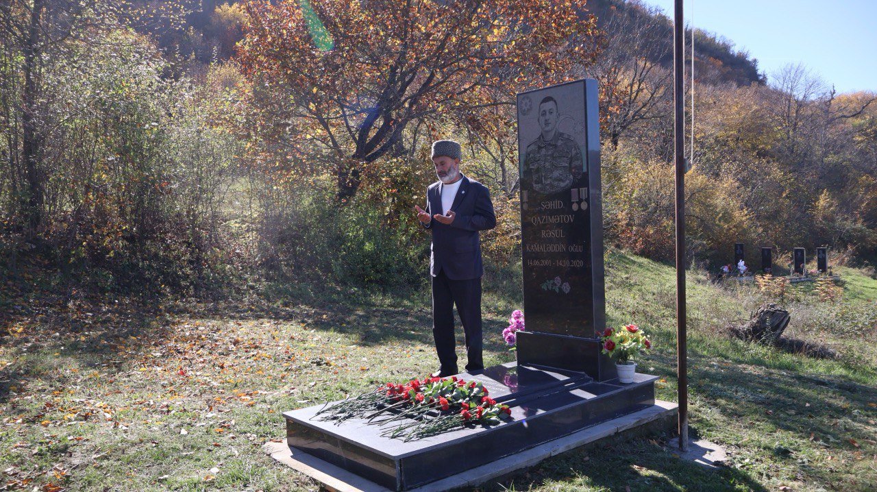 Qusarda şəhid məzarları ziyarət edildi - FOTO - foto 2