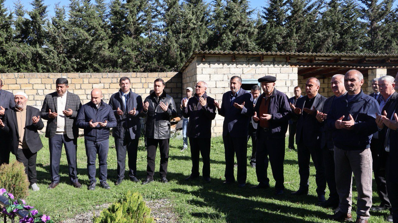 Qusarda şəhid məzarları ziyarət edildi - FOTO - foto 3
