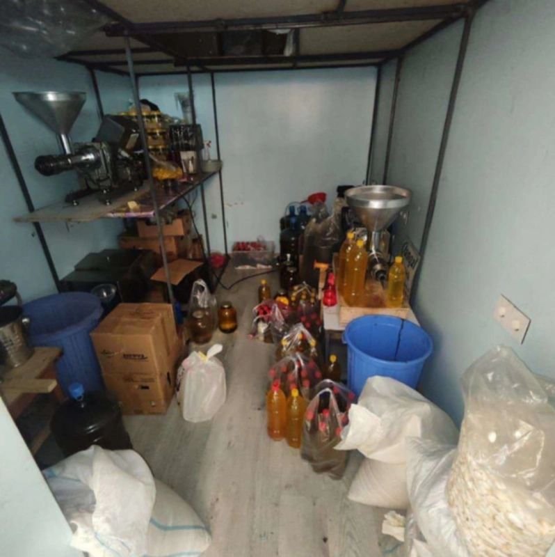 Bakının 2 bazarında nöqsanlar AŞKARLANDI - FOTO - foto 2