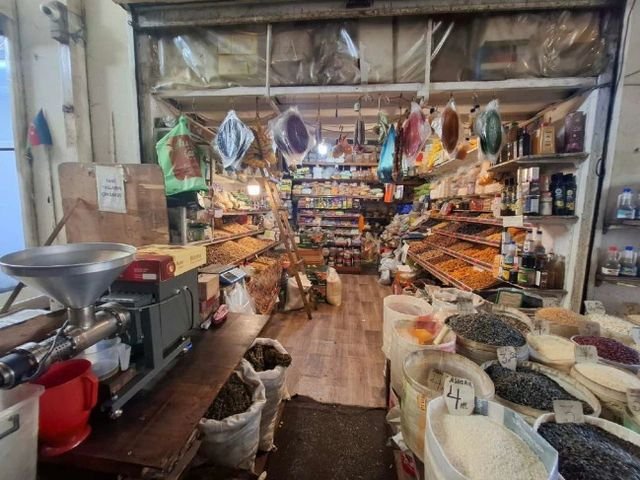 Bakının 2 bazarında nöqsanlar AŞKARLANDI - FOTO - foto 1